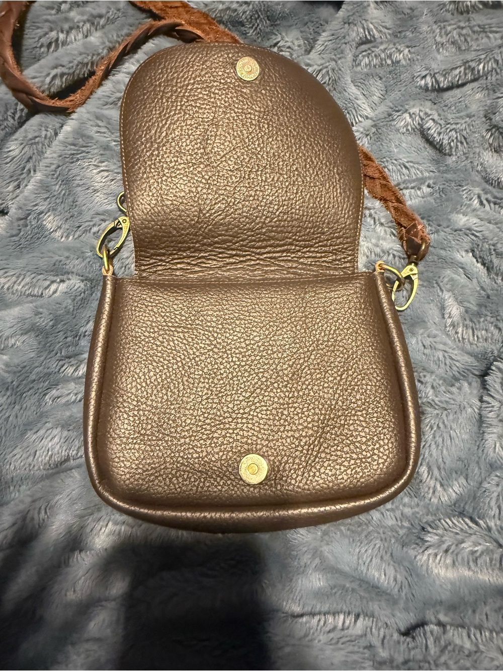 Vintage boho Louis Vuitton Brown Monogram Crossbody Bag with Gold Hardware - Picture 3 of 7